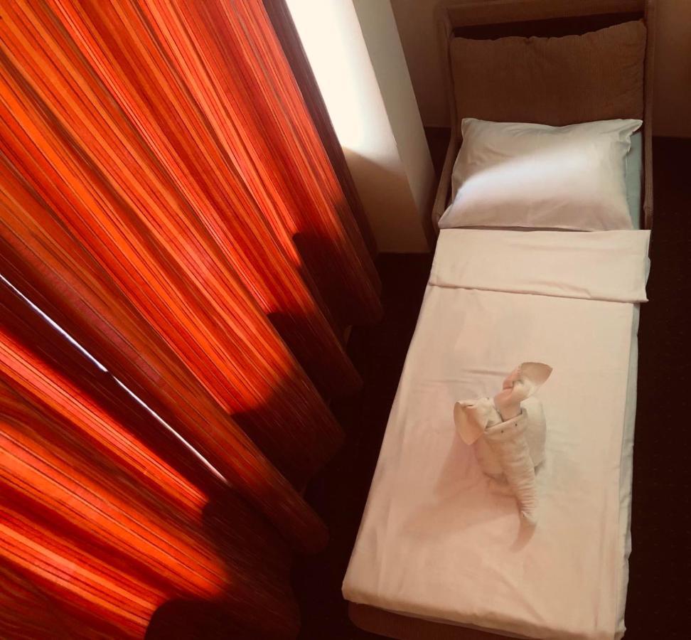 Family Hotel Deja Vu ラヴダ エクステリア 写真